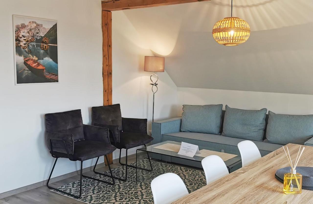 Klimatyczny Apartament Nr 8 Z Widokiem Na Gory Sowie Bielawa  Luaran gambar