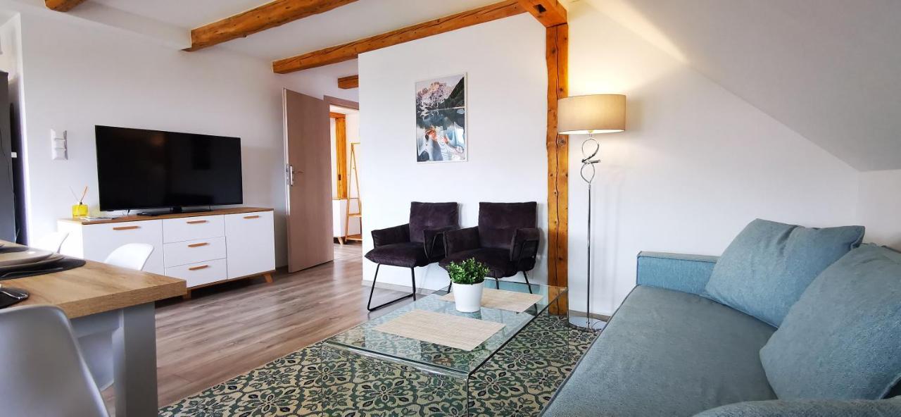 Klimatyczny Apartament Nr 8 Z Widokiem Na Gory Sowie Bielawa  Luaran gambar