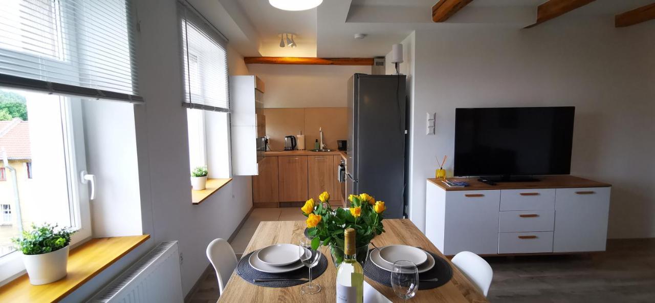 Klimatyczny Apartament Nr 8 Z Widokiem Na Gory Sowie Bielawa  Luaran gambar