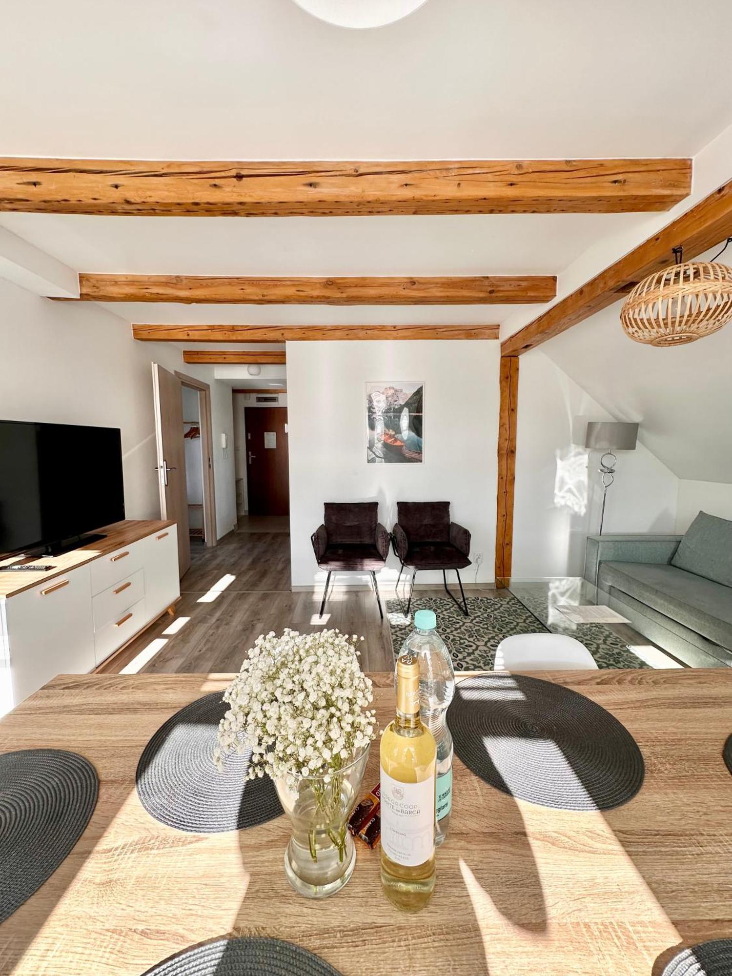 Klimatyczny Apartament Nr 8 Z Widokiem Na Gory Sowie Bielawa  Luaran gambar