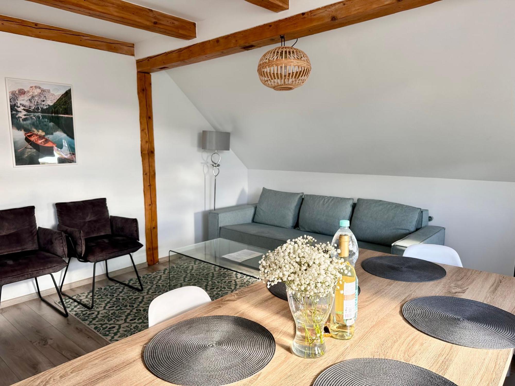Klimatyczny Apartament Nr 8 Z Widokiem Na Gory Sowie Bielawa  Luaran gambar