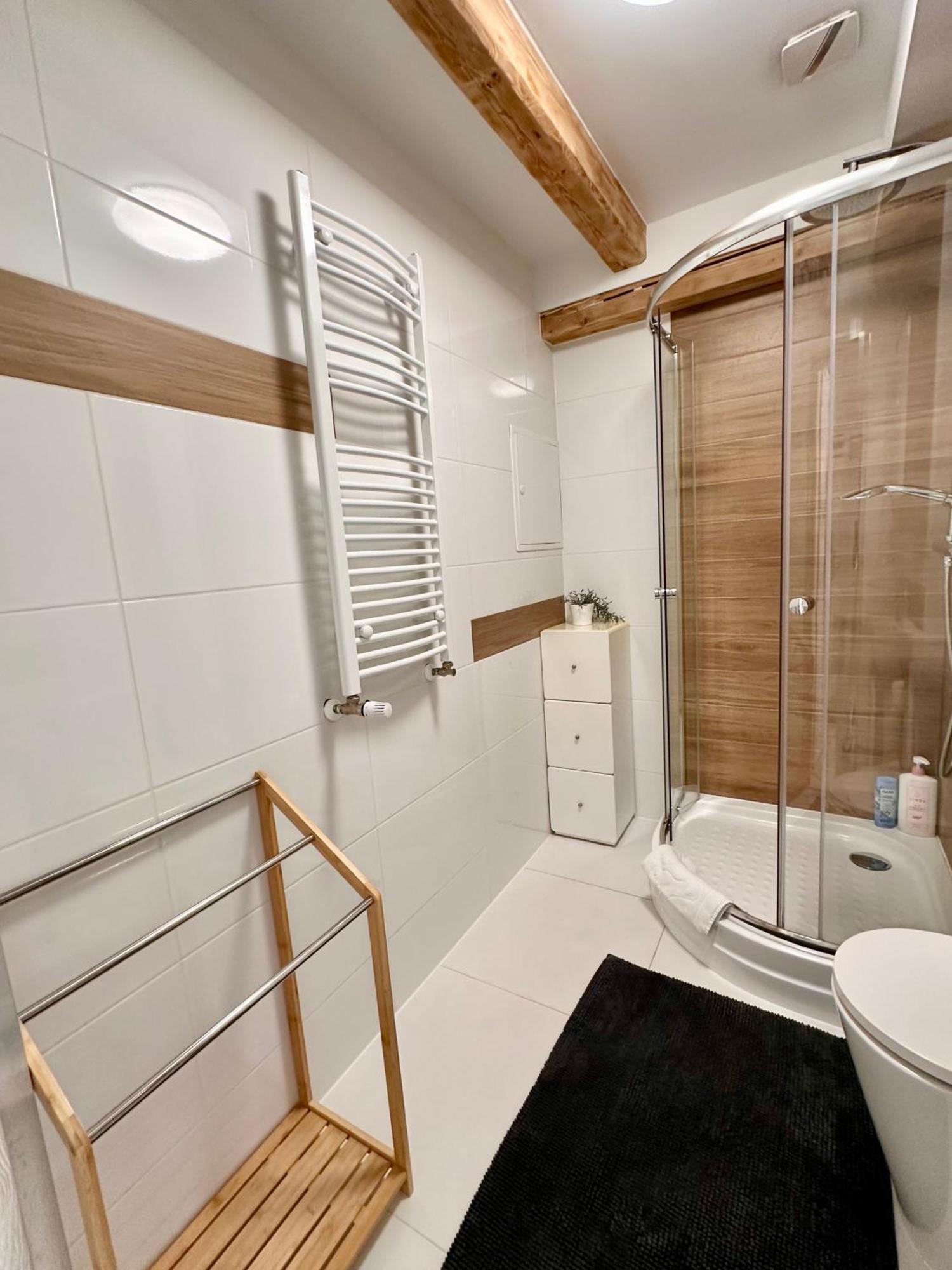 Klimatyczny Apartament Nr 8 Z Widokiem Na Gory Sowie Bielawa  Luaran gambar